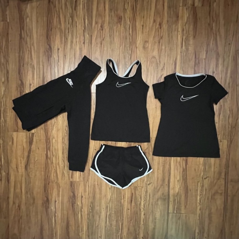Girls, Size 6, Black / White Nike Athleisure Bundle